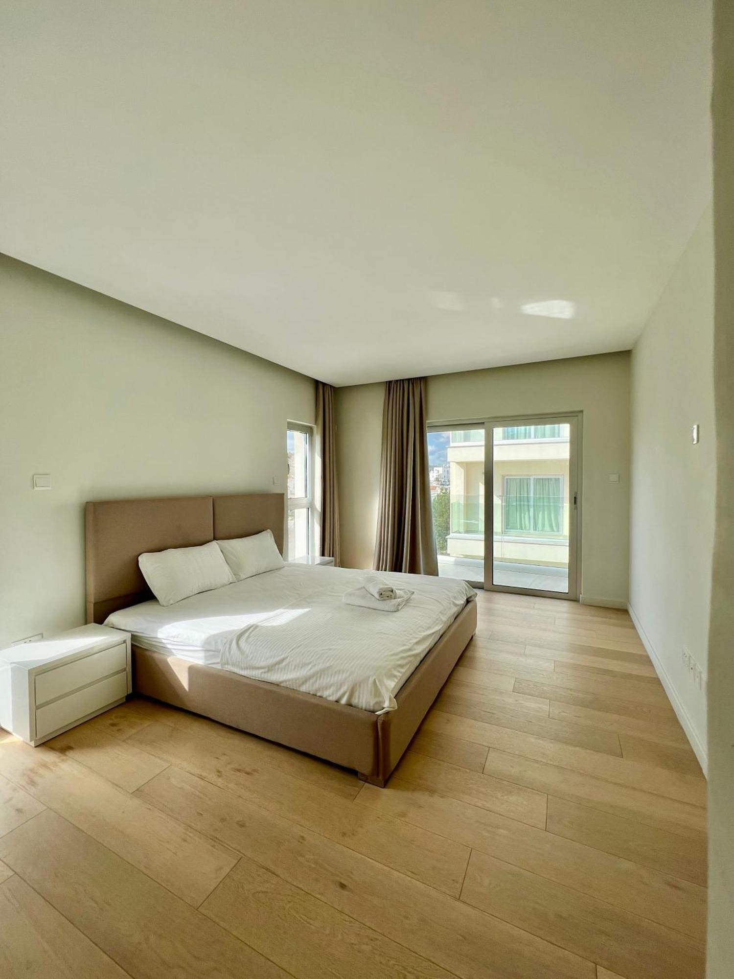 Emerald Suites Protaras Pokoj fotografie